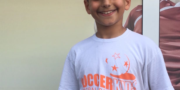 Pana-Soccerkids-Bild–616×1030